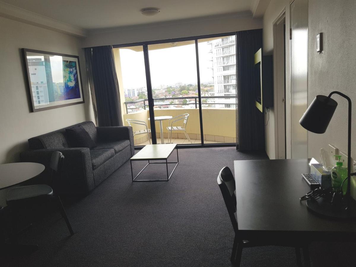 Parramatta Hotel Apartment Sydney Esterno foto
